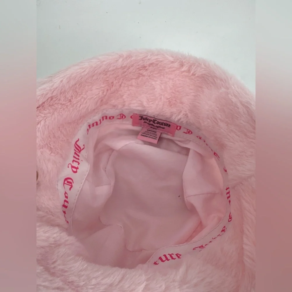 New Juicy Couture™ ~ PALE PINK ~ FAUX FUR Kids' One Size Fits Most Bucket Hat